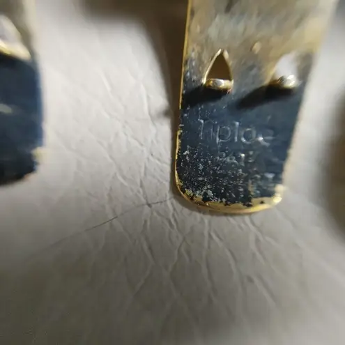 Tiptoe Set Gold Tone Ornate Rectangular Shoe Clips Scraf Art Deco Vintage Pair