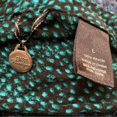 BKE blue multipatterned button down long sleeve top / L / Excellent condition - Image 11