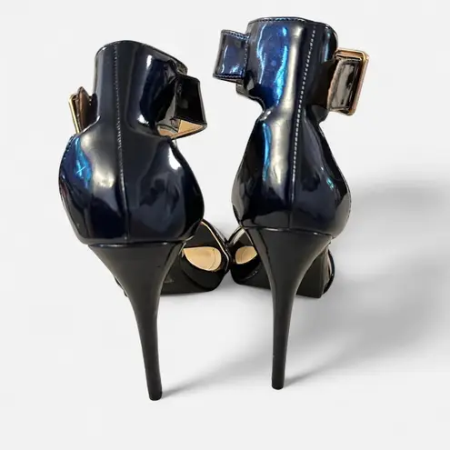 Narrow width size 6 Black/Blue patent faux leather ankle strap high heels with 4.75” inch heel Black