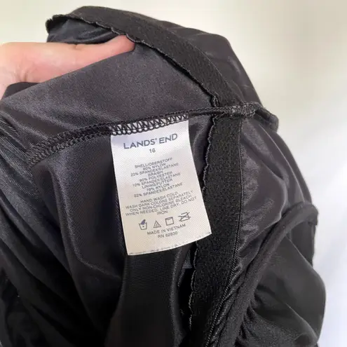 Lands' End black swimsuit top built in bra twist front adjustable women's 16