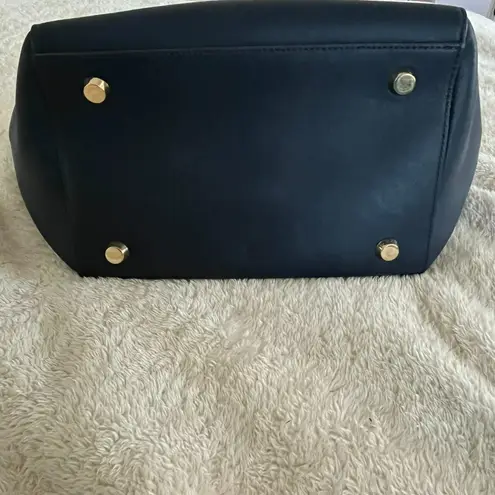 G.I.L.I Got it Love It Navy Blue Leather Large Bucket Handbag NWOT