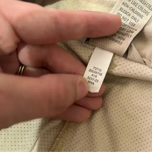 Duluth trading co tan dry on the fly skort size 10