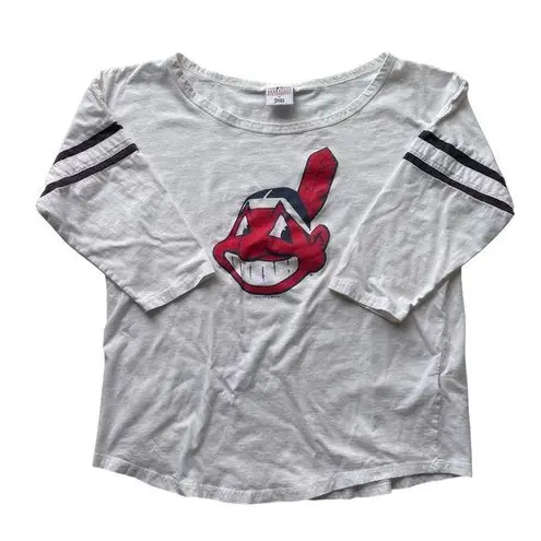 Genuine Merchandise Cleveland Indians Wahoo Jersey T-Shirt White Graphic Size XL