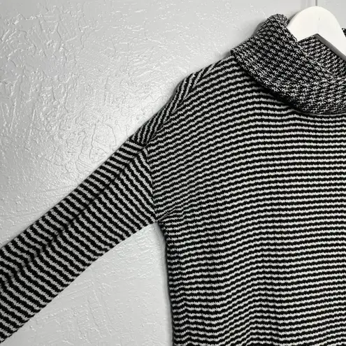 CAbi  Women S Black White Fergie Overlapping Split Turtleneck Sweater 100% Cotton