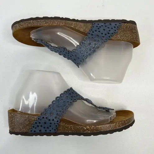 Sophia Milano  Size 9.5 Brina Wedge Sandals Flip Flop Thong Blue Metallic Scallop