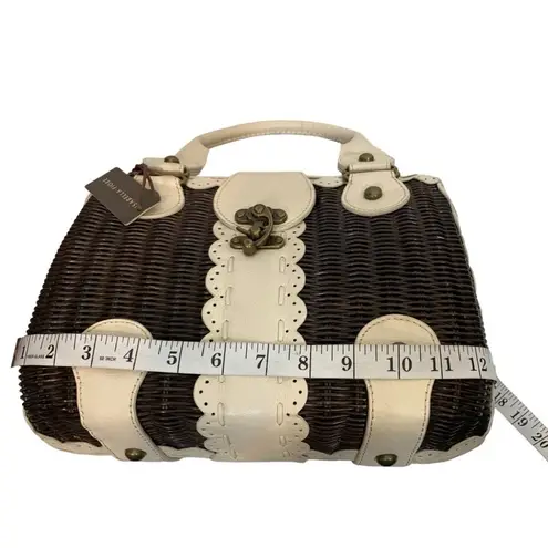 Isabella Fiore Picnic Flo Hand bag Purse NEW