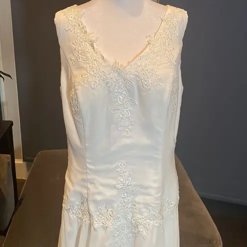 Women’s White Chiffon Formal Dress Floral Lace Detail & Matching Jacket Size 14