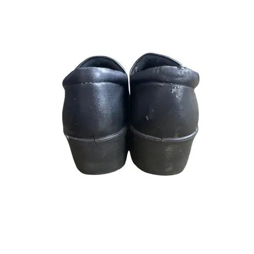 Women’s Dr. Scholls Slip Resistant Black Leather Man Made Comfort Clogs Size 6