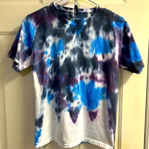 Gildan Starburst Tie Dye Family T-shirts- Set of (4) Family Blue, Purple & White NEW