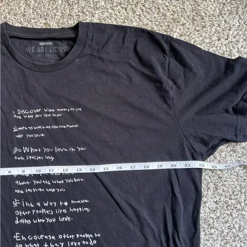 🦋 We are Lions Black Short Sleeve Crew Neck Tee Inspirational Casual XL Neutral
