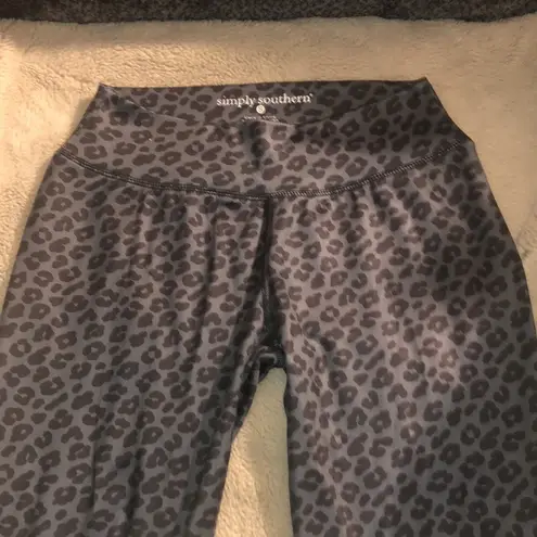 Simply Southern  Animal Print Leggings, Small