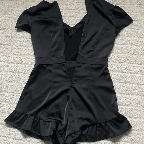 Bebe  Womens V-Neck Ruffle Romper SZ 2