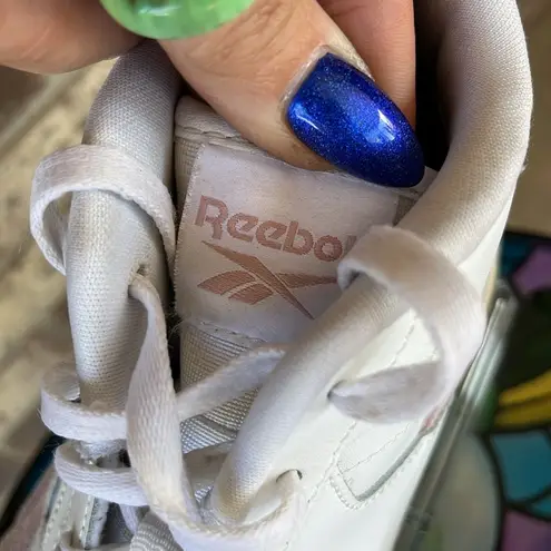 Reebok  Club Hi Top Sneakers White‎ Leather Classic Style 90's Pink Accents Comfy