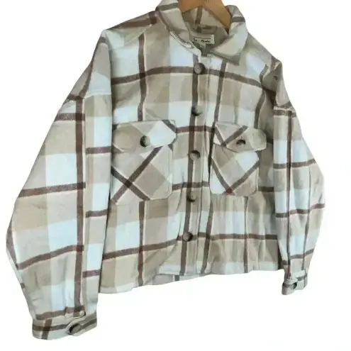 Oak & Meadow NWT Plaid Warm Cozy Cropped Long Sleeve Button