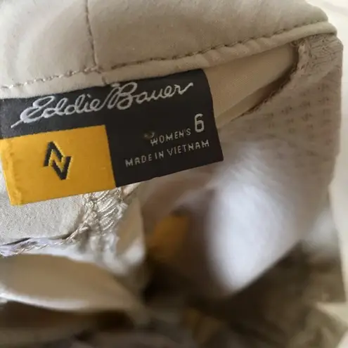 Eddie Bauer  Cream Hiking Nylon Pants Women’s Size 6