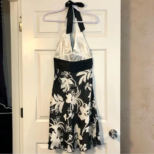 Lyndia Floral Cream and Black Halter, Backless Dress Size 2