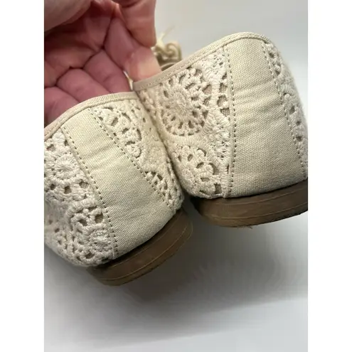 Lower East Side  Lace Boho Cream Sneaker Size 10 Bohemian Cottage