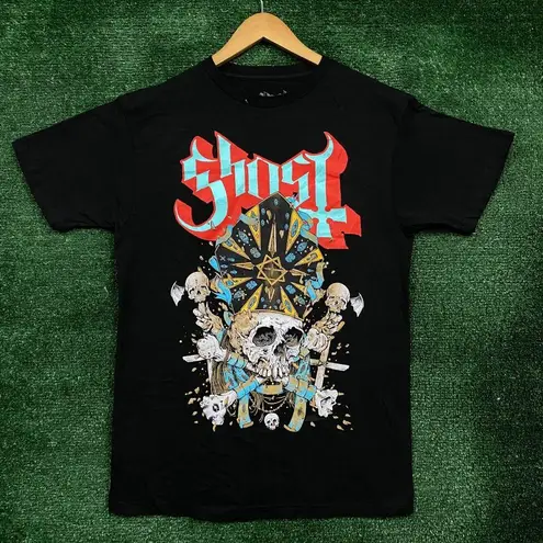 Ghost Papa Emeritus IV Skull and Crossbones Heavy Metal Band T-Shirt Medium
