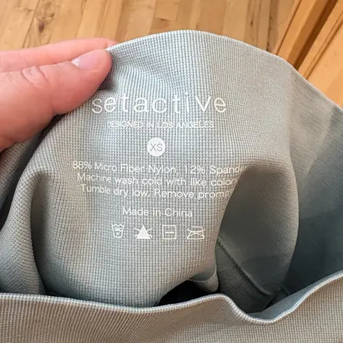 Set Active Size XS Light Blue High-Rise Activewear Leggings.