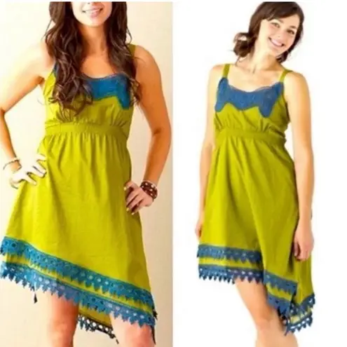 Matilda Jane Size Medium Good Hart Summer Breeze Asymmetrical Crochet Dress