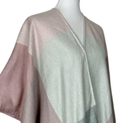 Woolrich Cozy Blanket Scarf Wrap Open Front Cream Pink Plaid Women One Size