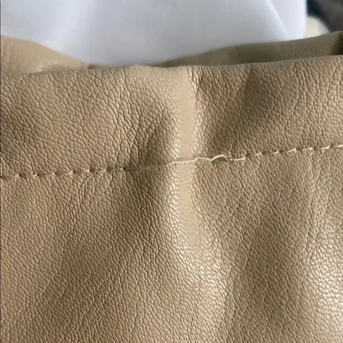 Sincerely Jules Size Extra Small XS Women's Tan Vegan Leather Shorts NWT