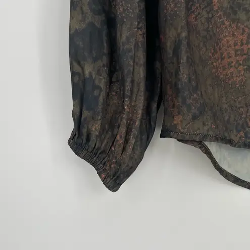 Lola And Sophia Long Sleeve Snake Print V