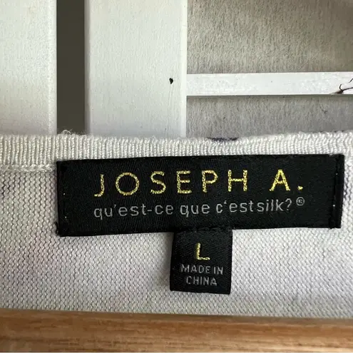 Joseph A . Full bloom floral long sleeve crewneck sweater Large