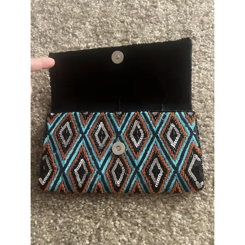 Nabi Sequence Clutch Purse