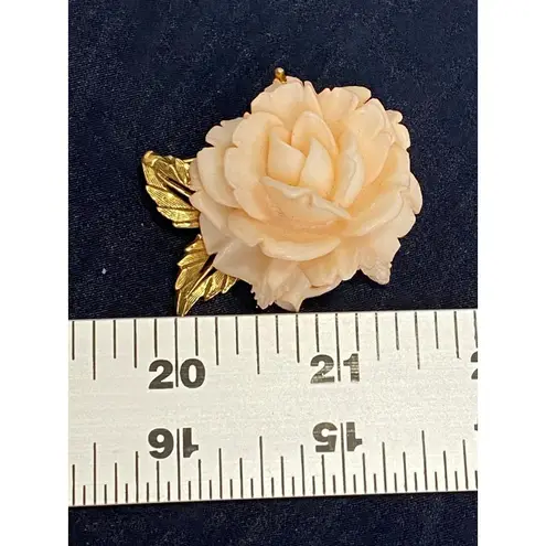 Vintage Resin Flower Brooches Gold Tone Rose Pins Bundle 80s 60s Costume Jewelry Pink