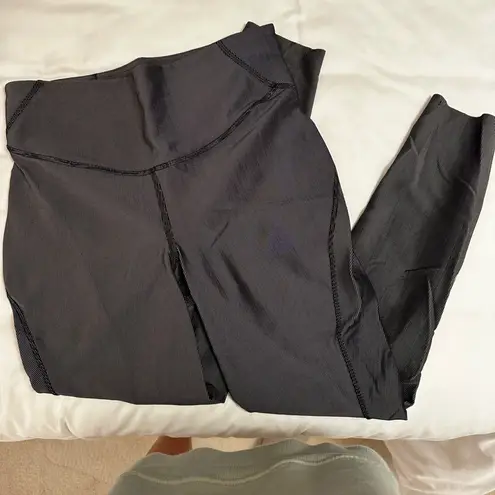 Lululemon  Base Pace High-Rise Tight 25” Two-Toned Ribbed in Black/Gull Gray