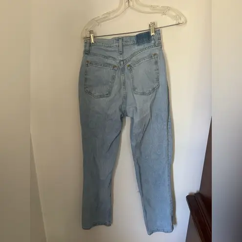 Abercrombie & Fitch Abercrombie the 90s straight ultra high rise distressed curve love jeans size 4S