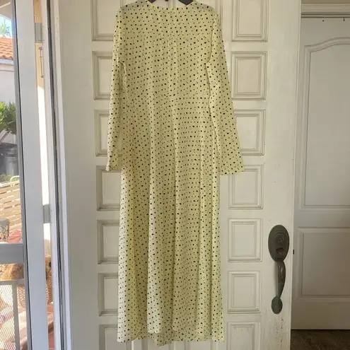ASOS pale yellow polka dot dress size 2 runs big Size M