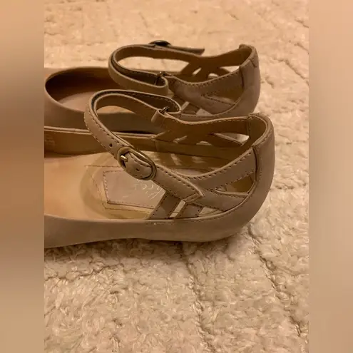 Women's Earthies by Earth Capri Taupe Nubuck Maryjane Flats SZ 6.5 Tan