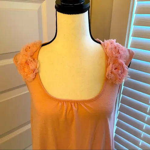 belle du jour || Pink top w shoulder embellishment