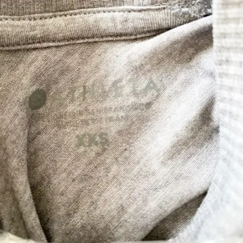 Athleta  Gray Topanga Long Sleeve Athletic‎ Top