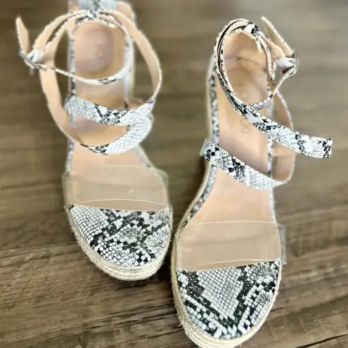 Vicki Vicki Women’s Strappy Snakeskin Pattern Wedges Size 9.5