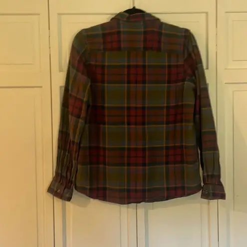 Natural Reflections flannel plaid button down M
