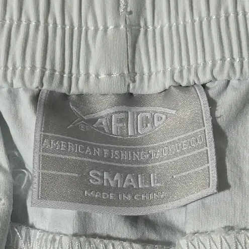AFTCO American Fishing Tackle Co. Women's Shorts White Elastic Waist size small