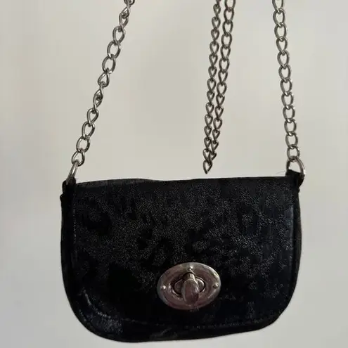 Unique Vintage y2k early 2000s crossbody bag