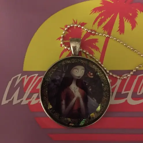 New Women’s Sally Skelington Silver Pendant Necklace Halloween 👻 Costume