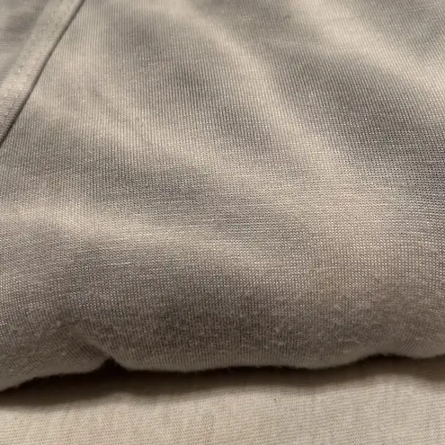 Tryst sz L super soft grey & black short sleeve tie dye shark bit hem tunic EUC