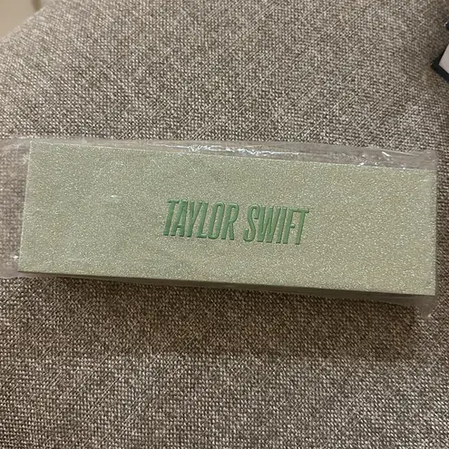 Taylor Swift The Life Of A Showgirl Lock Necklace NEW