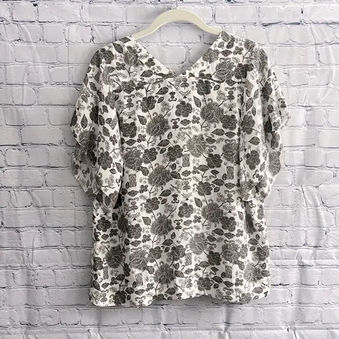 Ivanka Trump Floral Black and White V-Neck Women's Top Size Medium