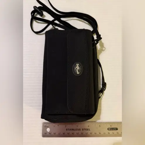 Eagle Creek Black Nylon Wallet Travel Organizer Around Town Clutch NWOT