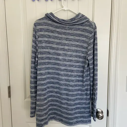 Olive & Oak EUC women’s Lidy hi-low blue white thin knit cowl neck top large