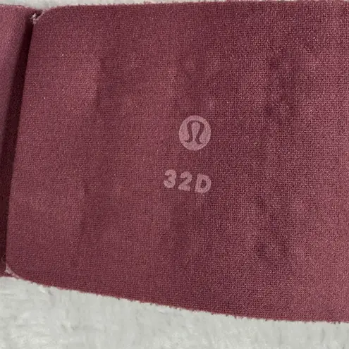 Lululemon  32D Burgundy Mesh Awake to Lace Sports Bra Racerback Workout Athletic