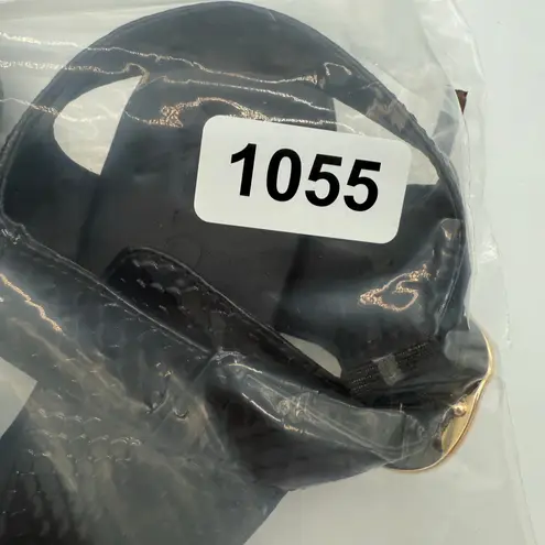 Aerosoles Isa Comfort Casual Flat Thong Sandals Black Snake Faux Leather NWOB 7