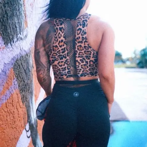 Celestial Bodiez CB Collective Leopard Crop Riot Tank Top / Sports Bra M EUC Black Size M