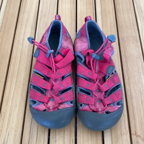 Keen Hot Pink  Watershoes